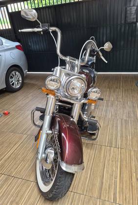 HARLEY-DAVIDSON SOFTAIL DELUXE 